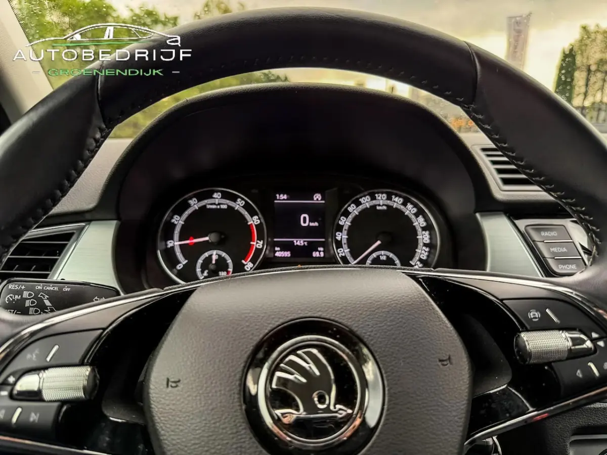 1.0 TSI Ambition CARPLAY / TREKHAAK / CARPASS / 1E EIGENAAR / TOPSTAAT