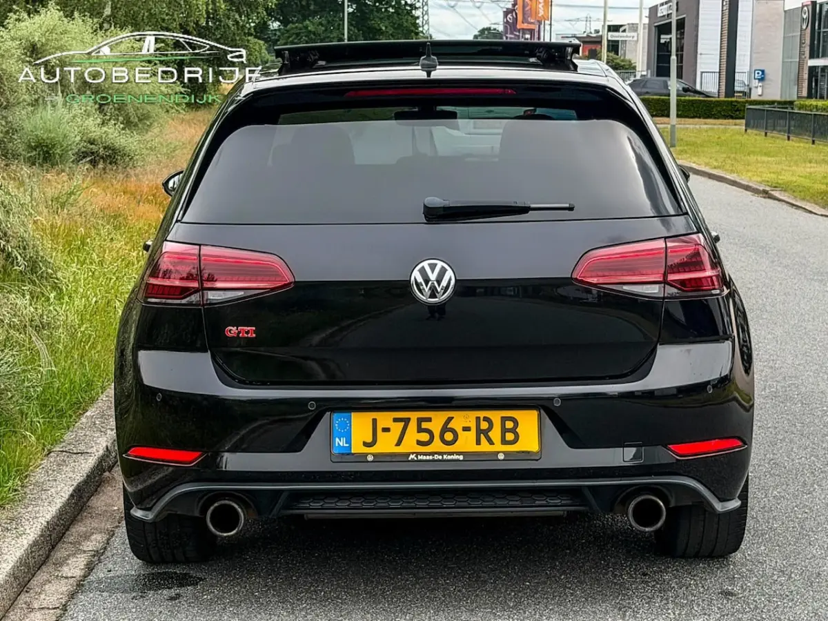 2.0 TSI GTI Performance DYNAUDIO / HONINGGRAAT / GROOTNAVI / CAMERA / PDC / MODE /ACC