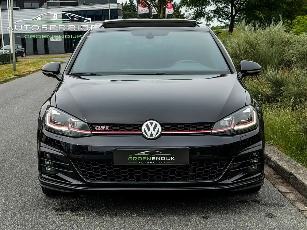 2.0 TSI GTI Performance DYNAUDIO / HONINGGRAAT / GROOTNAVI / CAMERA / PDC / MODE /ACC
