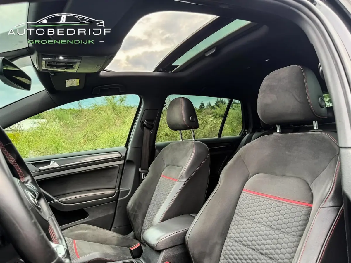 2.0 TSI GTI Performance DYNAUDIO / HONINGGRAAT / GROOTNAVI / CAMERA / PDC / MODE /ACC