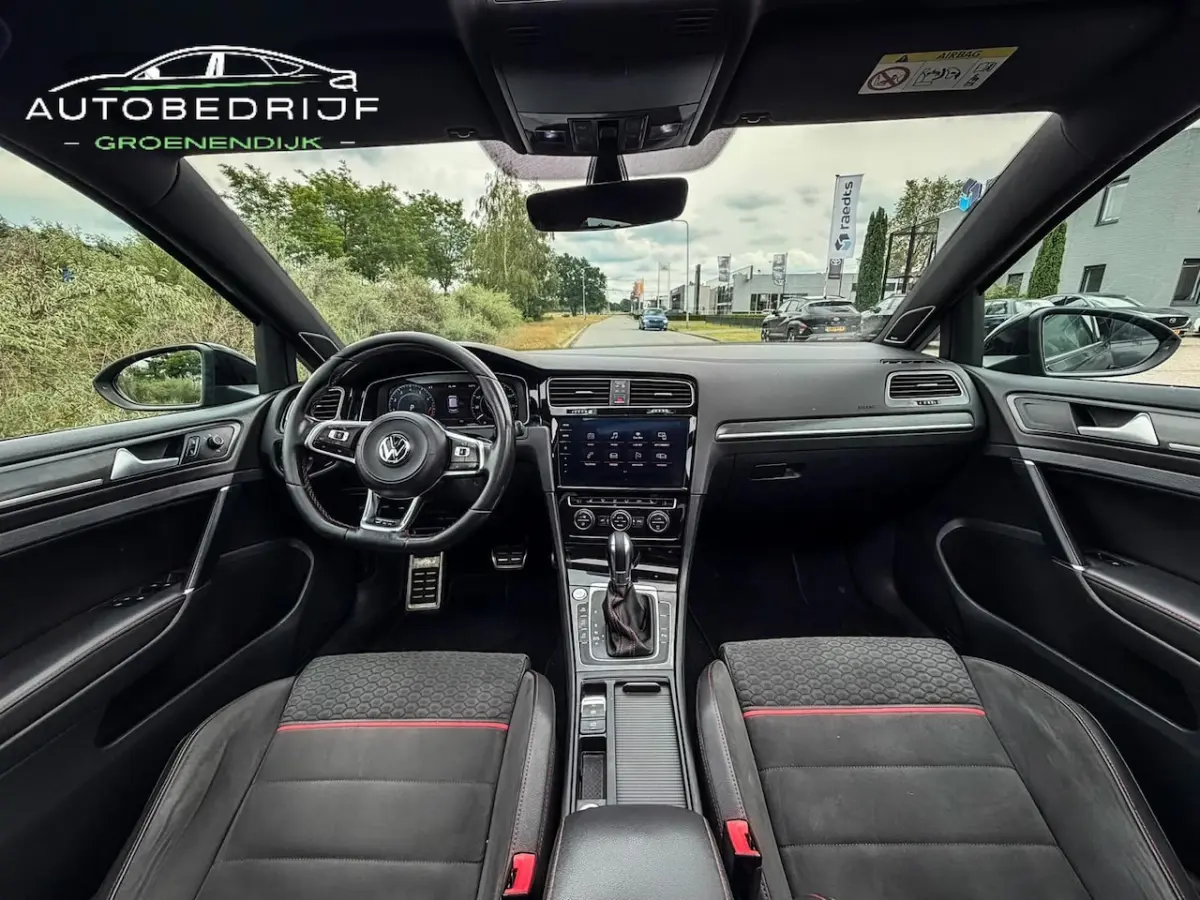 2.0 TSI GTI Performance DYNAUDIO / HONINGGRAAT / GROOTNAVI / CAMERA / PDC / MODE /ACC