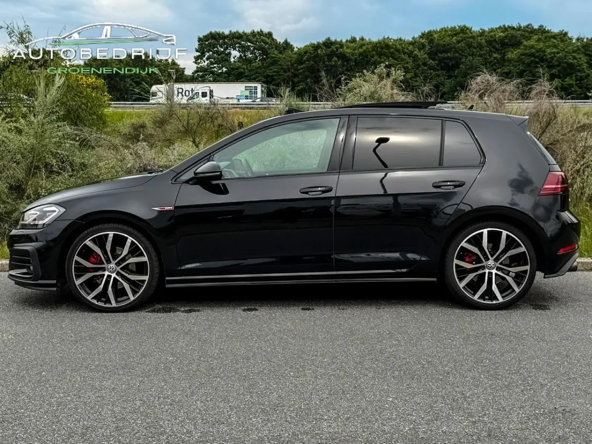 2.0 TSI GTI Performance DYNAUDIO / HONINGGRAAT / GROOTNAVI / CAMERA / PDC / MODE /ACC