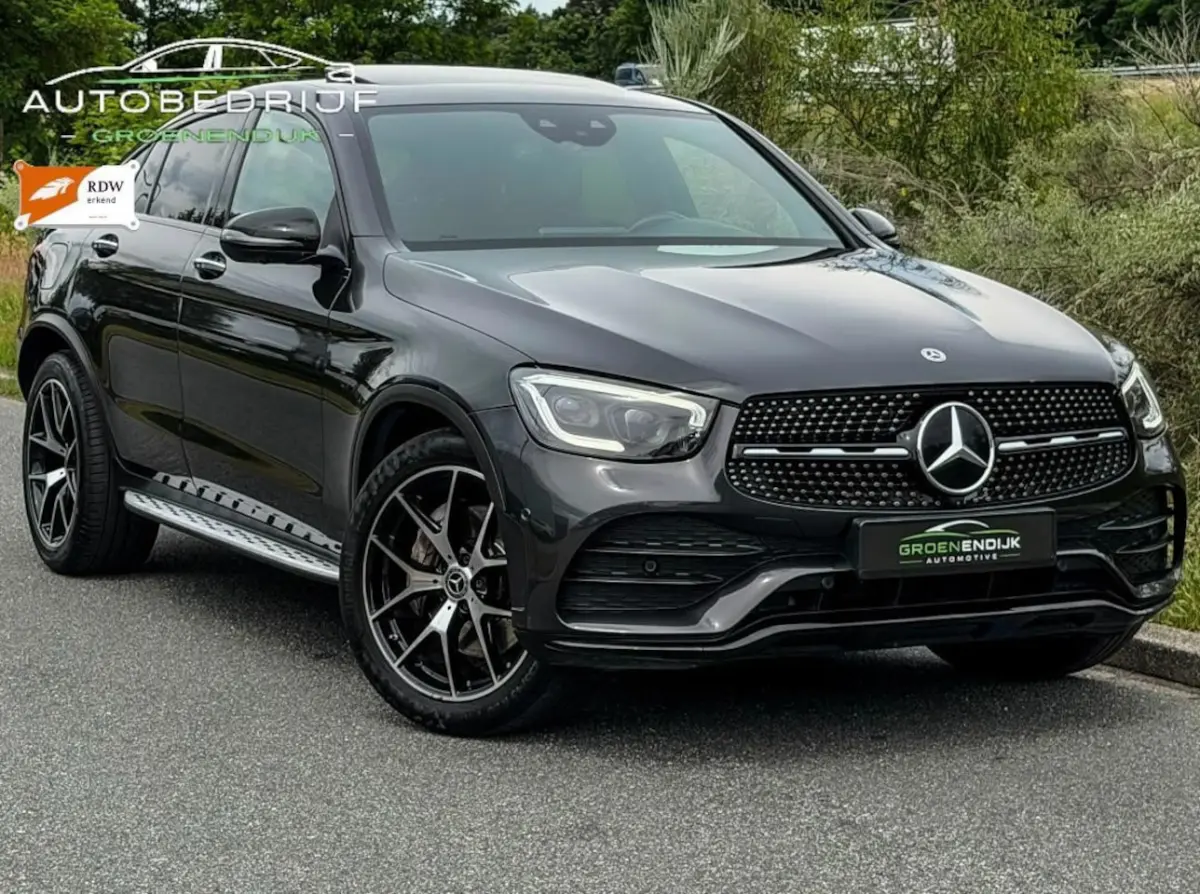 300 4MATIC AMG / SFEERVERL / 360 CAM / PDC / TREKHAAK / SCHUIFKANTELDAK / BURMESTER / DAB