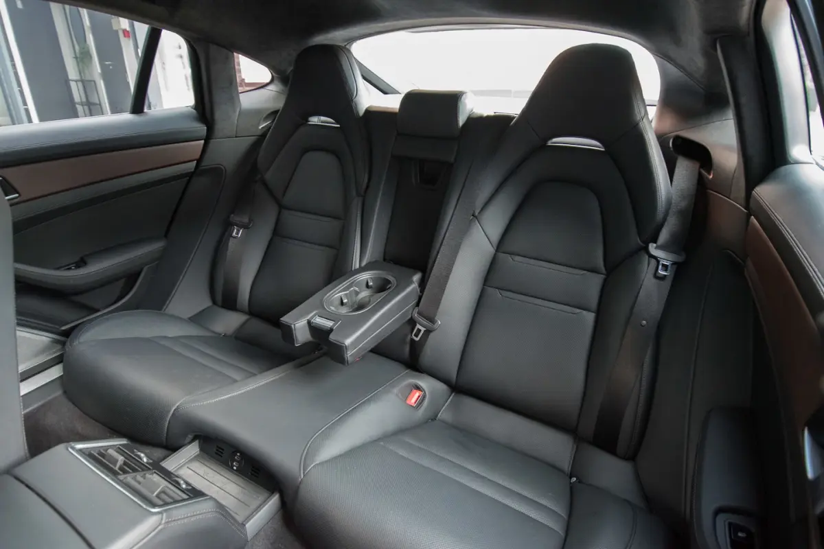 4.0 Turbo S E-Hybrid 700PK|Keramisch|Burmester|