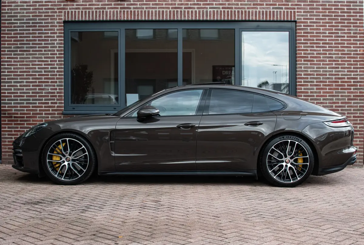 4.0 Turbo S E-Hybrid 700PK|Keramisch|Burmester|