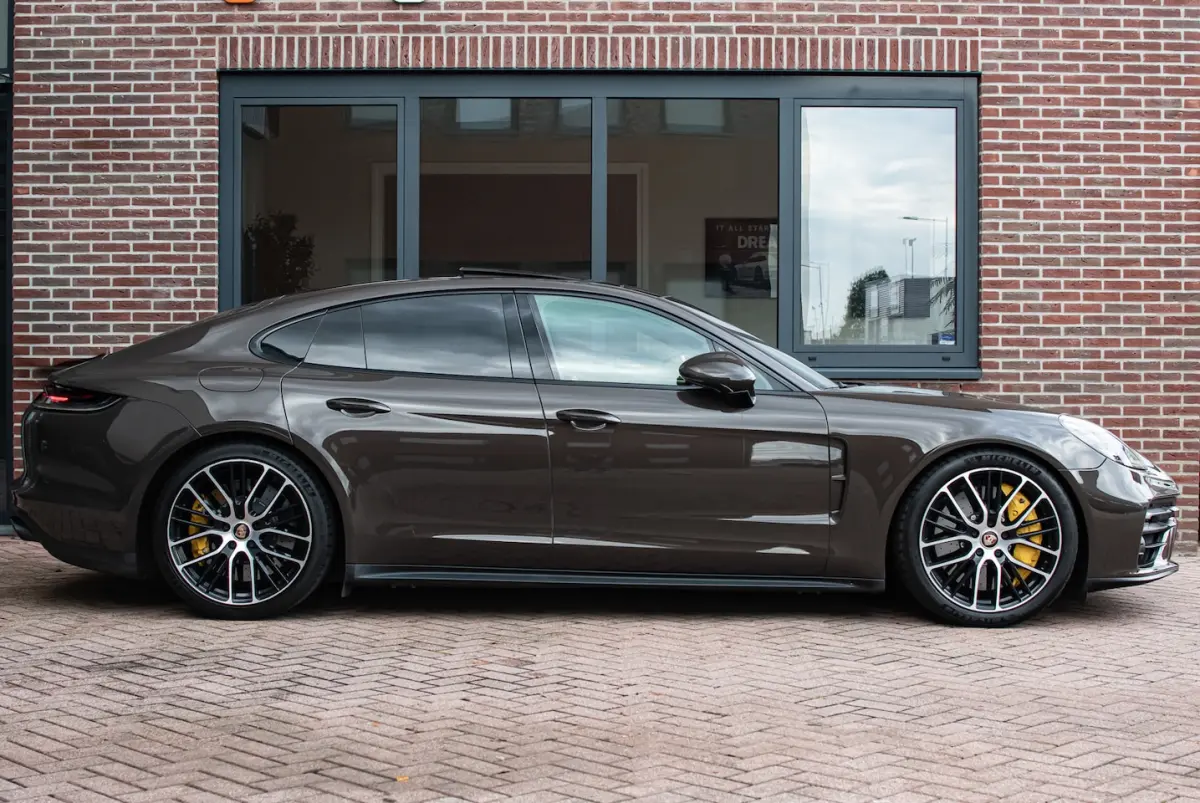 4.0 Turbo S E-Hybrid 700PK|Keramisch|Burmester|