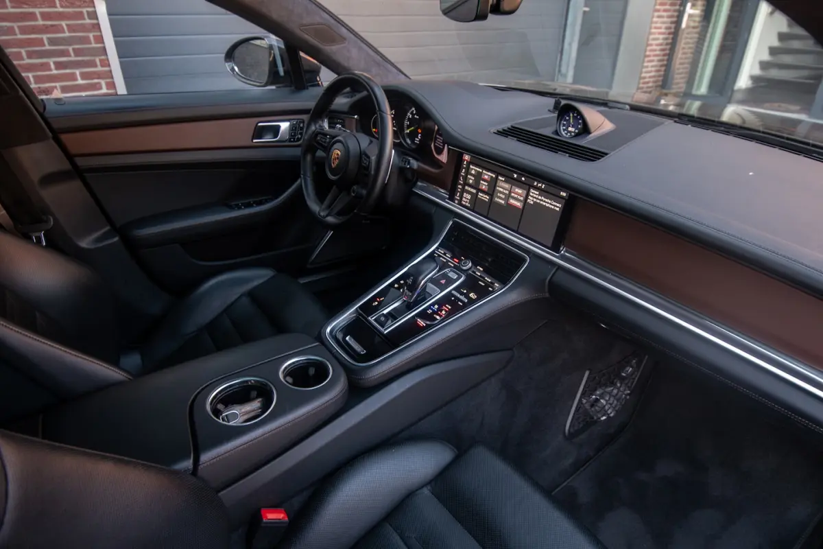 4.0 Turbo S E-Hybrid 700PK|Keramisch|Burmester|