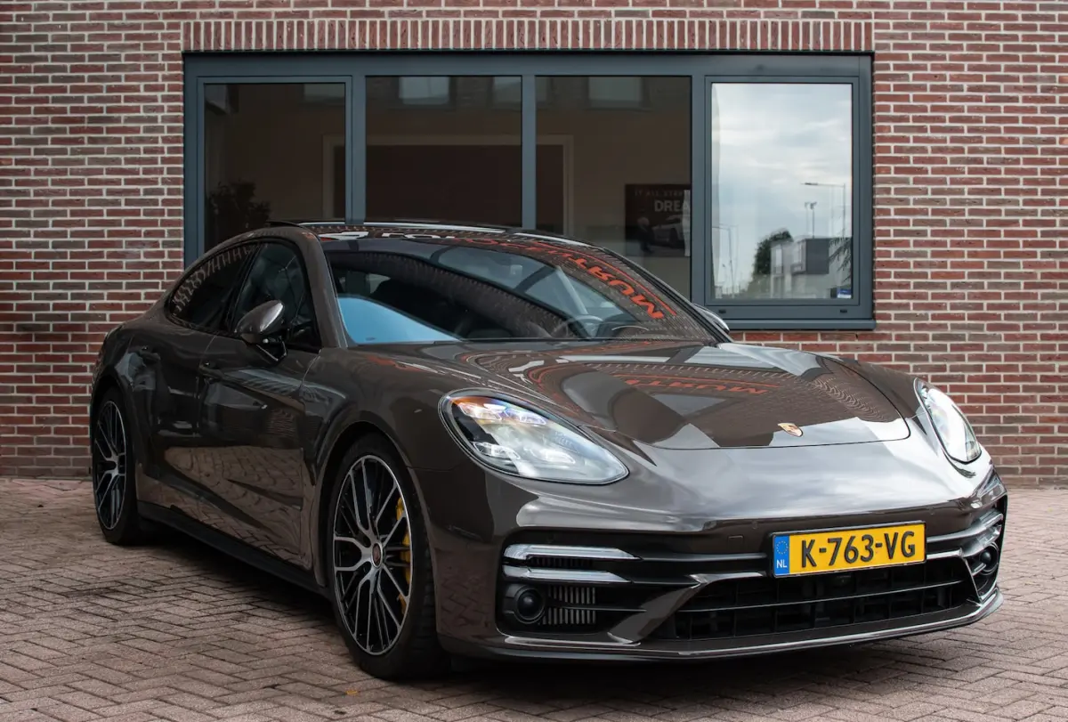4.0 Turbo S E-Hybrid 700PK|Keramisch|Burmester|