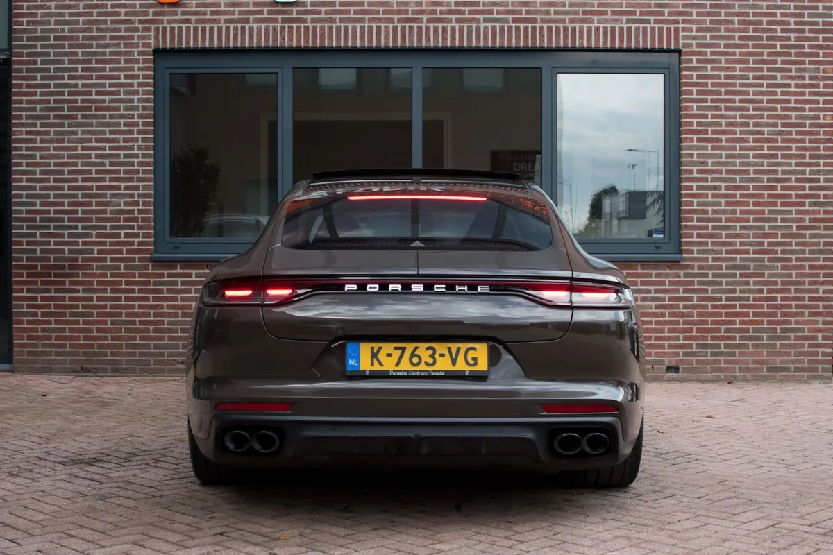 4.0 Turbo S E-Hybrid 700PK|Keramisch|Burmester|