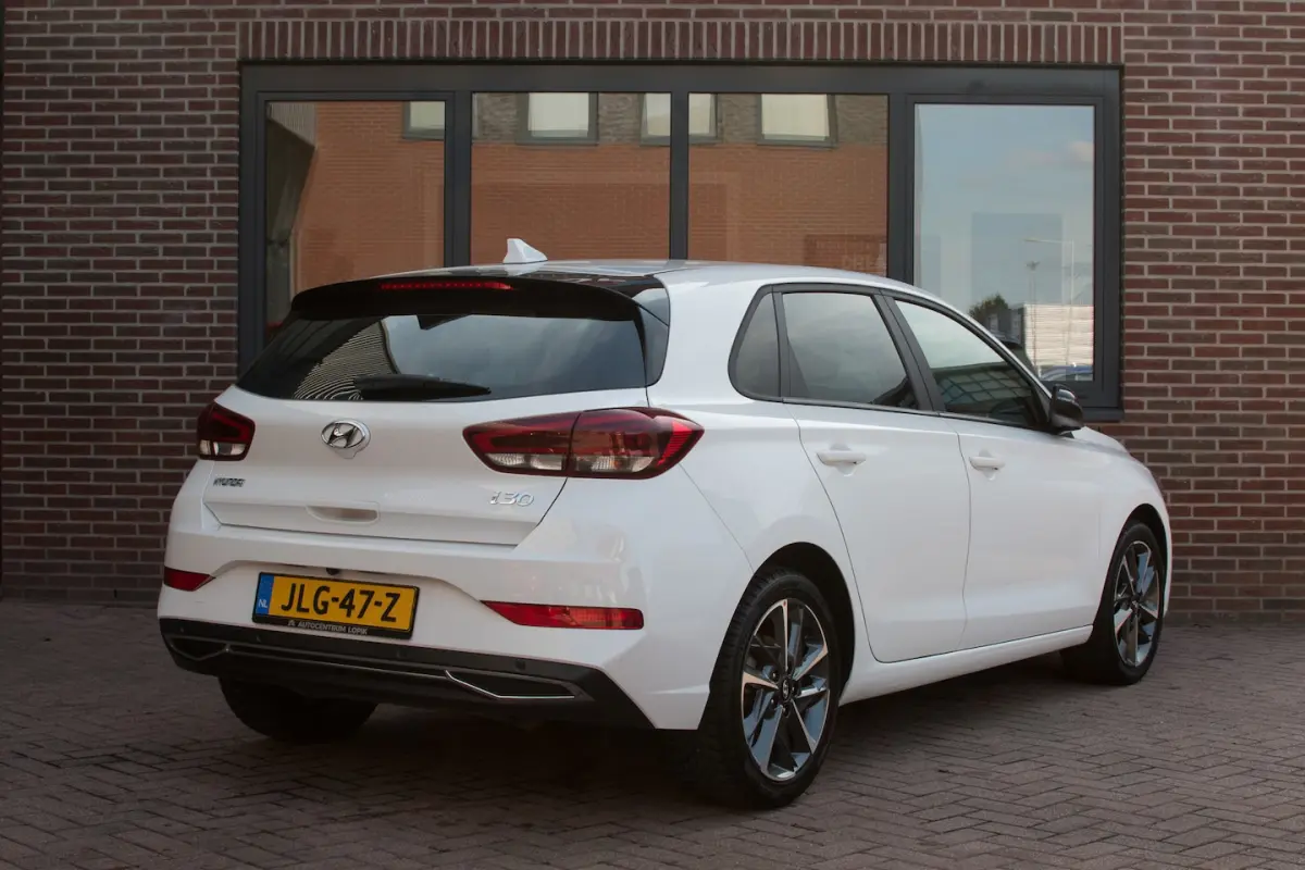 1.0 T-GDi MHEV i-Motion Apple Carplay/Camera