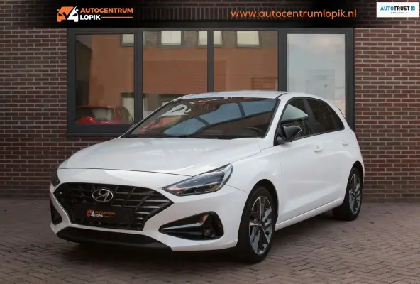 1.0 T-GDi MHEV i-Motion Apple Carplay/Camera
