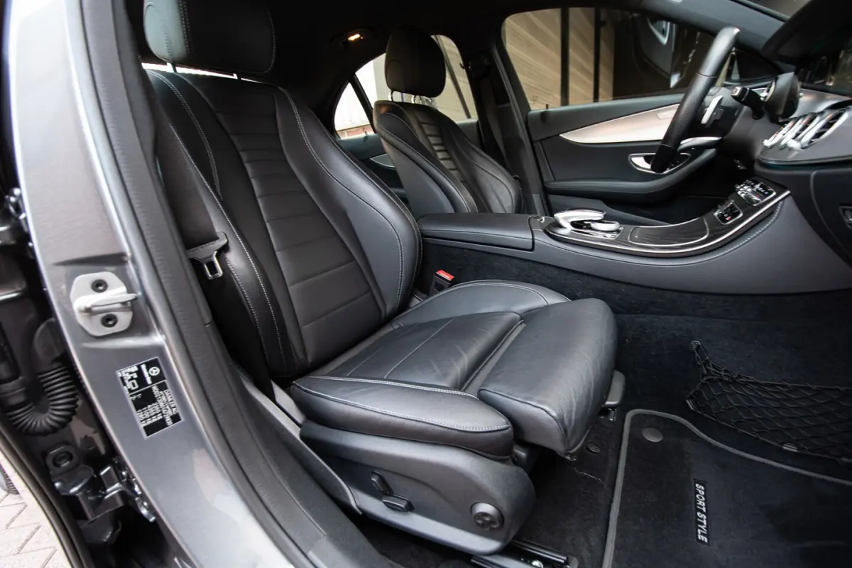 200 Business Solution AMG styling*Widescreen*Leder