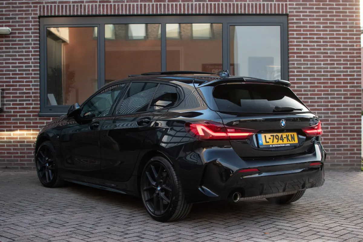 118i High Exe M-Sport HeadUp*Open dak*Leder