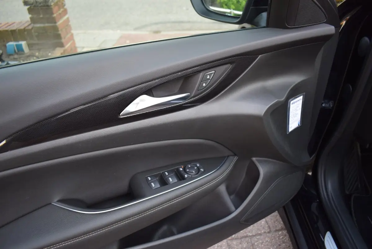 1.5 Turbo Exclusive OPC/ADAP CRUISE/NAVI/AIRCO/CARPLAY/CAMERA/NL-AUTO//TREKH/PDC/KEYLESS/H