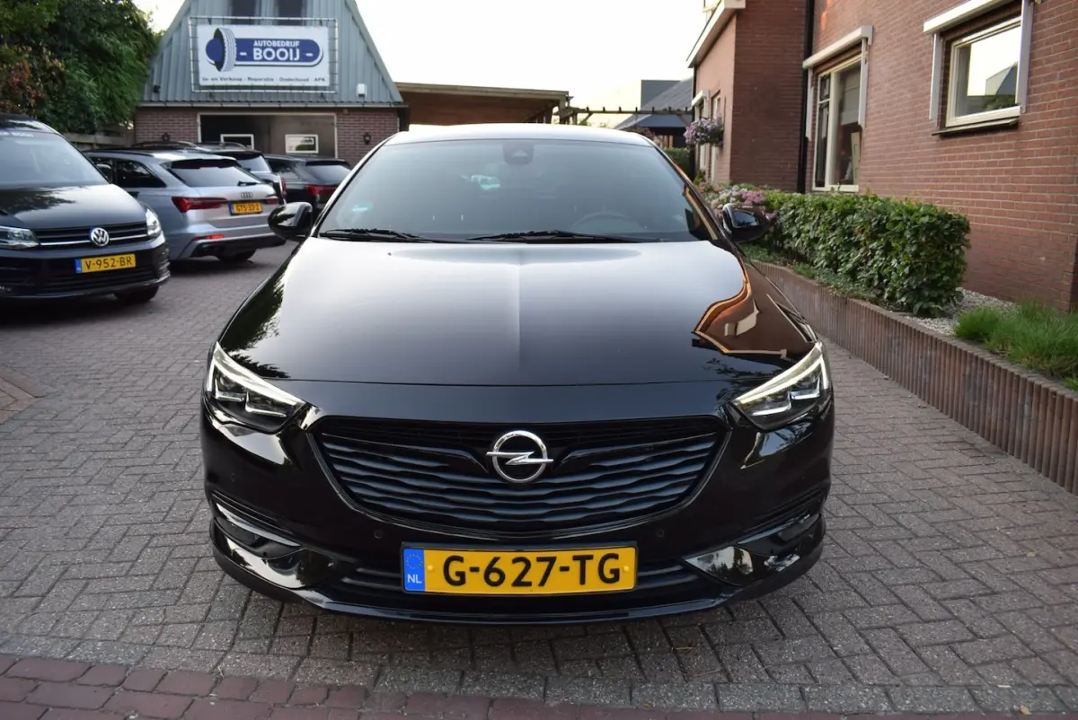 1.5 Turbo Exclusive OPC/ADAP CRUISE/NAVI/AIRCO/CARPLAY/CAMERA/NL-AUTO//TREKH/PDC/KEYLESS/H
