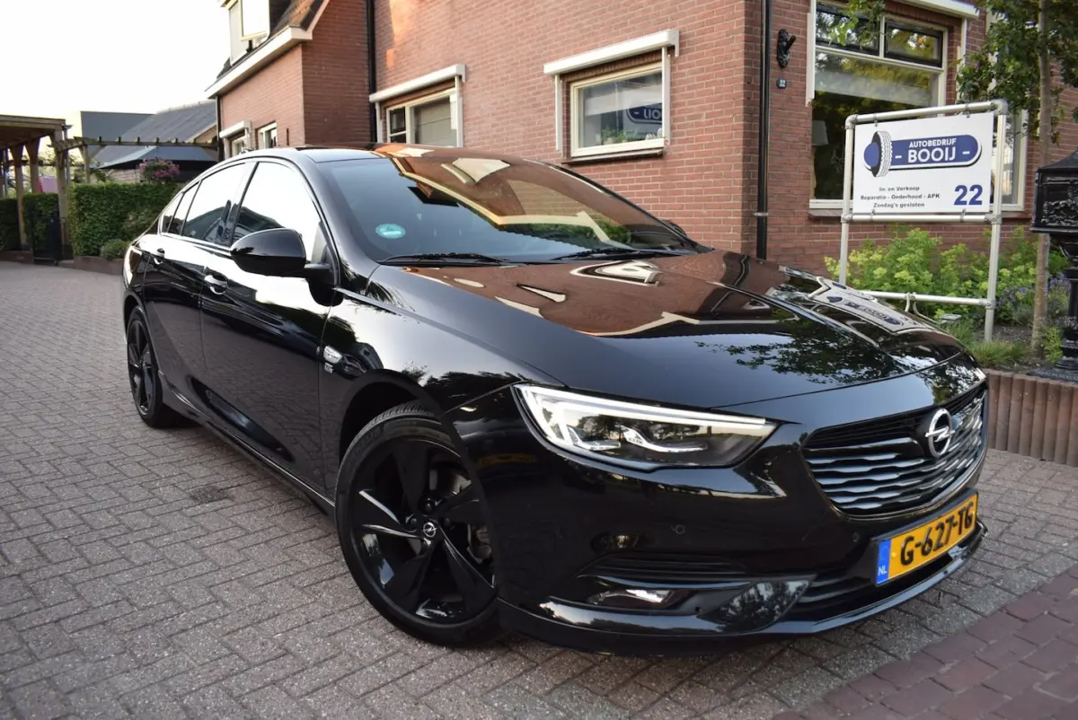 1.5 Turbo Exclusive OPC/ADAP CRUISE/NAVI/AIRCO/CARPLAY/CAMERA/NL-AUTO//TREKH/PDC/KEYLESS/H