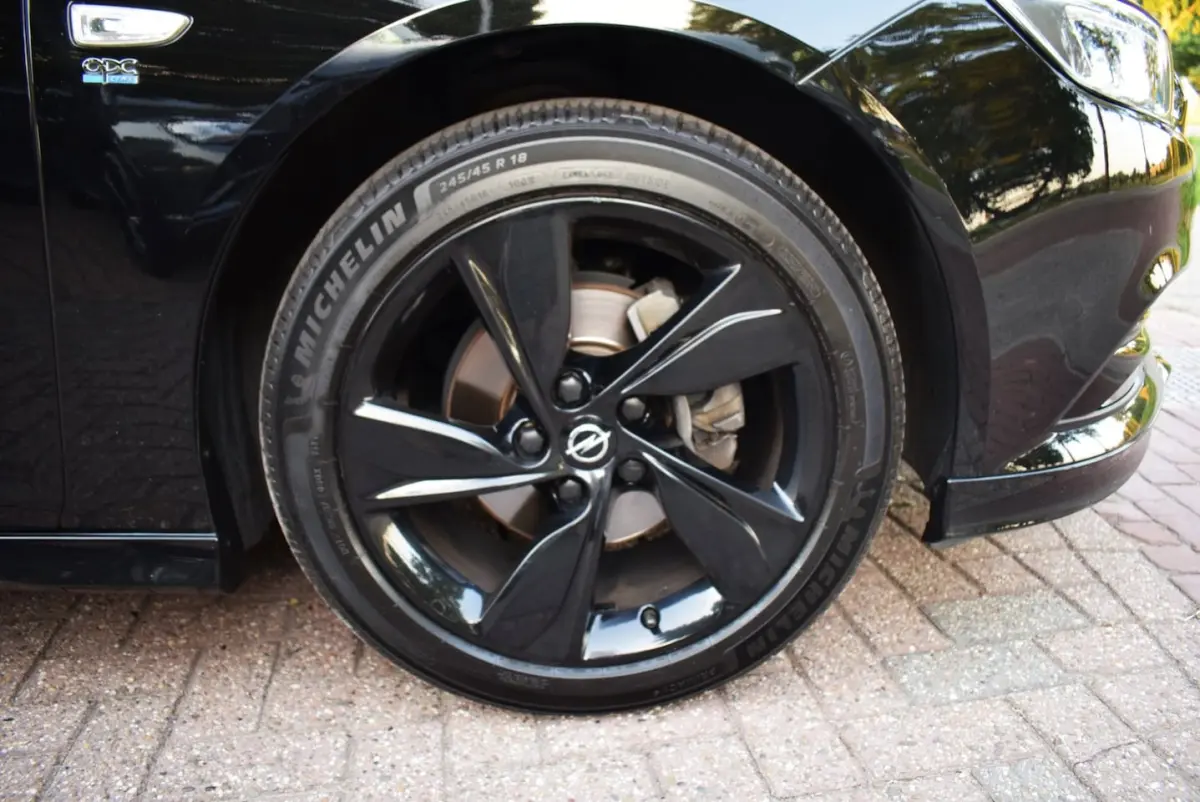 1.5 Turbo Exclusive OPC/ADAP CRUISE/NAVI/AIRCO/CARPLAY/CAMERA/NL-AUTO//TREKH/PDC/KEYLESS/H