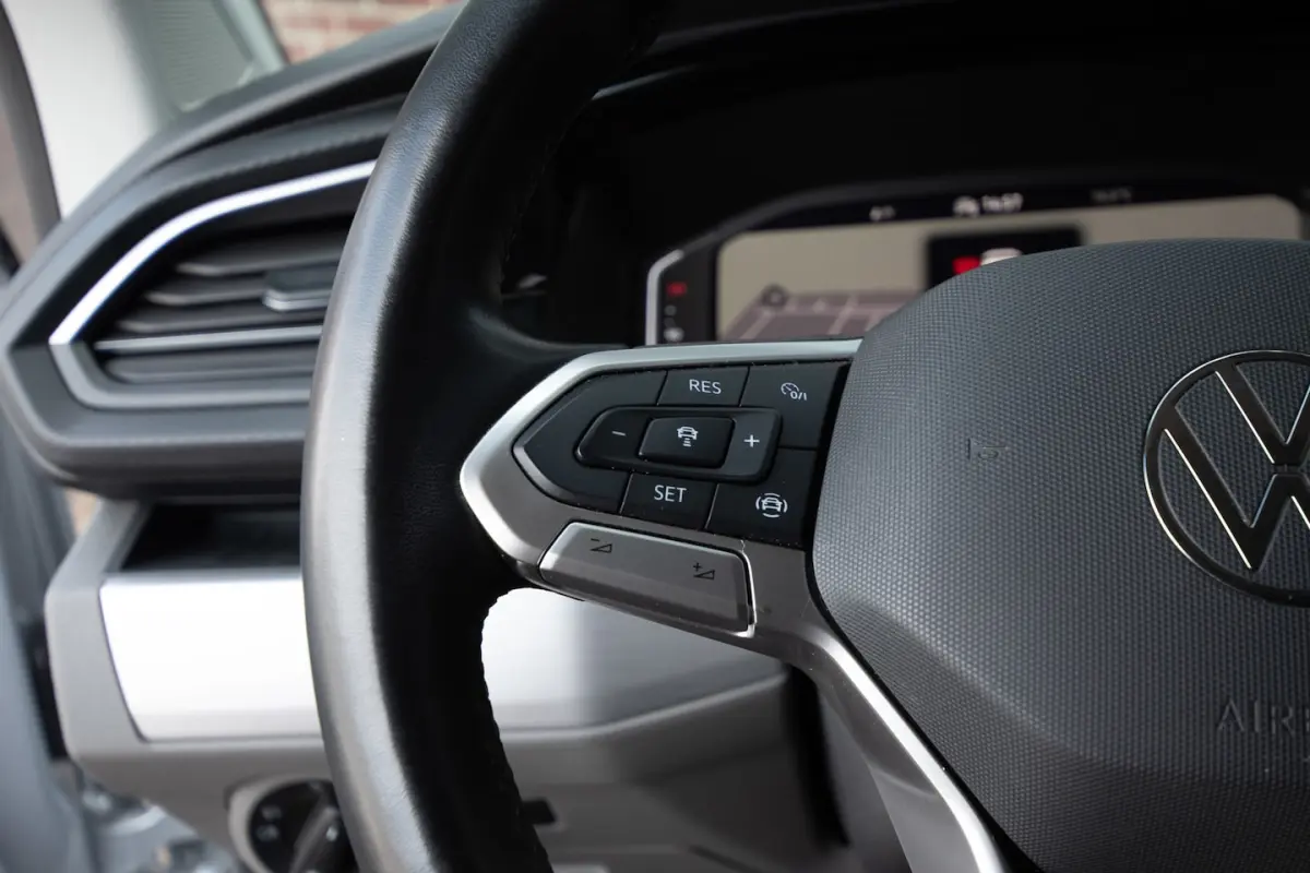 2.0 TDI L2H1 28 Bulli 3-Zits*NAP*Camera*Trekhaak*ACC