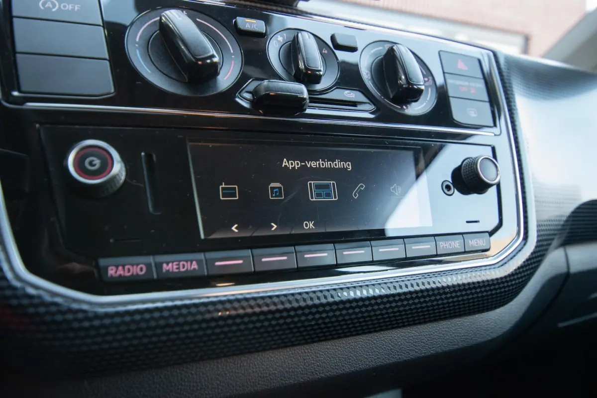 1.0 BMT move up *DAB*Bluetooth*NAP