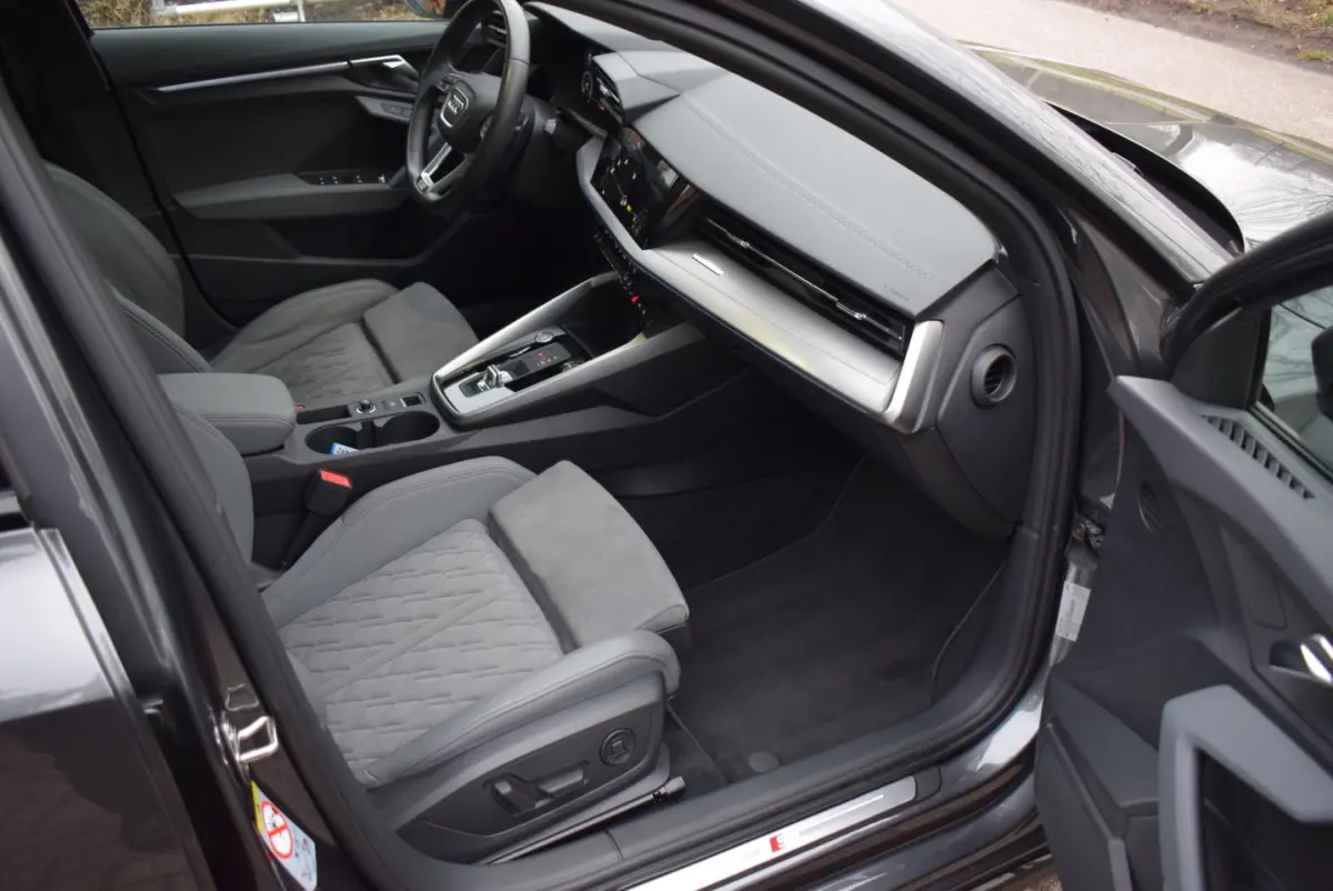 45 TFSI e S-LINE/245PK Competition/AUTOMAAT/PANODAK/ADAP-CRUISE/CARPLAY/HEAD-UP/CAMERA/MAT