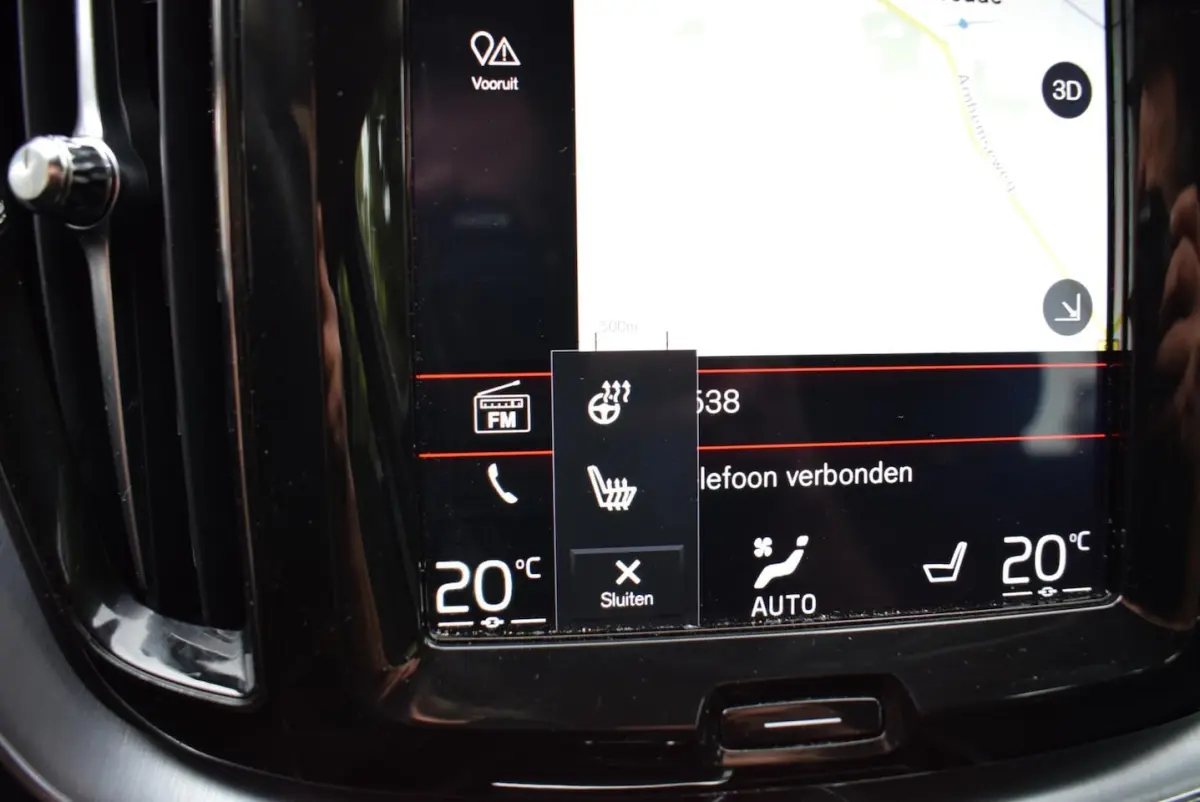 2.0 T5 Momentum AUTOM/ADAP CRUISE/NAVI/AIRCO-ECC/TREKH/PDC V+A/CAMERA/XENON/BLUETOOTH/KEYL