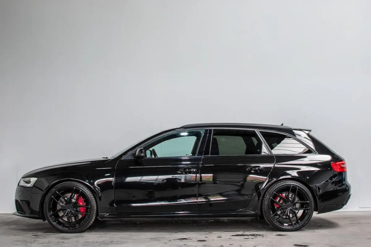 4.2 FSI quattro Carbon*B&O*Camera