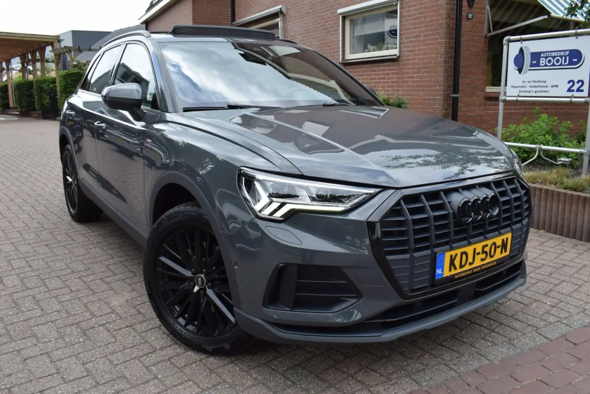 45 TFSI e S-LINE/PANO/ADAP-CRUISE/CARPLAY/CAMERA/MATRIX/SFEER/19 INCH
