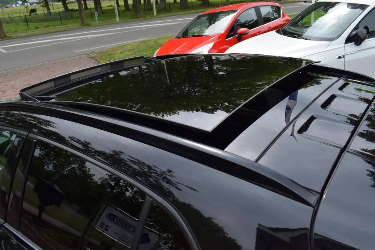 250 Premium Plus AMG-LINE /AUTOM/PANO DAK/CRUISE/AIRCO-ECC/CAMERA 360 GR/XENON/LMW 19 "/ST
