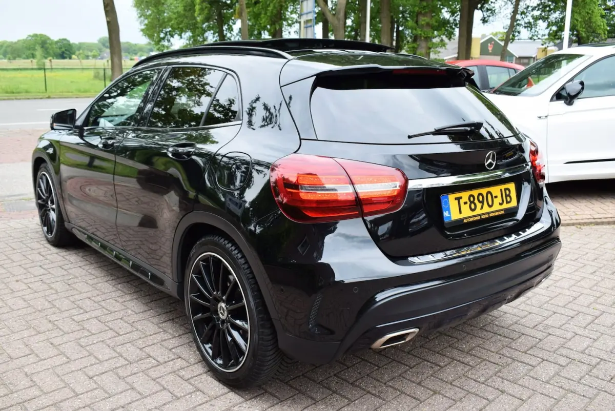 250 Premium Plus AMG-LINE /AUTOM/PANO DAK/CRUISE/AIRCO-ECC/CAMERA 360 GR/XENON/LMW 19 "/ST
