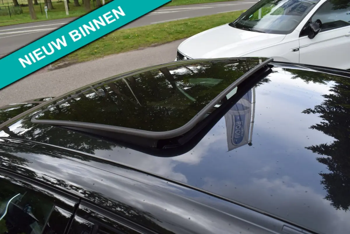 330e M-PAKKET/OPEN DAK /HEAD-UP/CAMERA/CARPLAY/SFEERVERLICHTING/LASER/MEMORY/BJ 2024