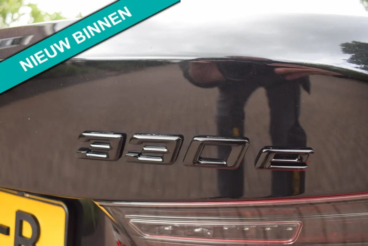 330e M-PAKKET/OPEN DAK /HEAD-UP/CAMERA/CARPLAY/SFEERVERLICHTING/LASER/MEMORY/BJ 2024