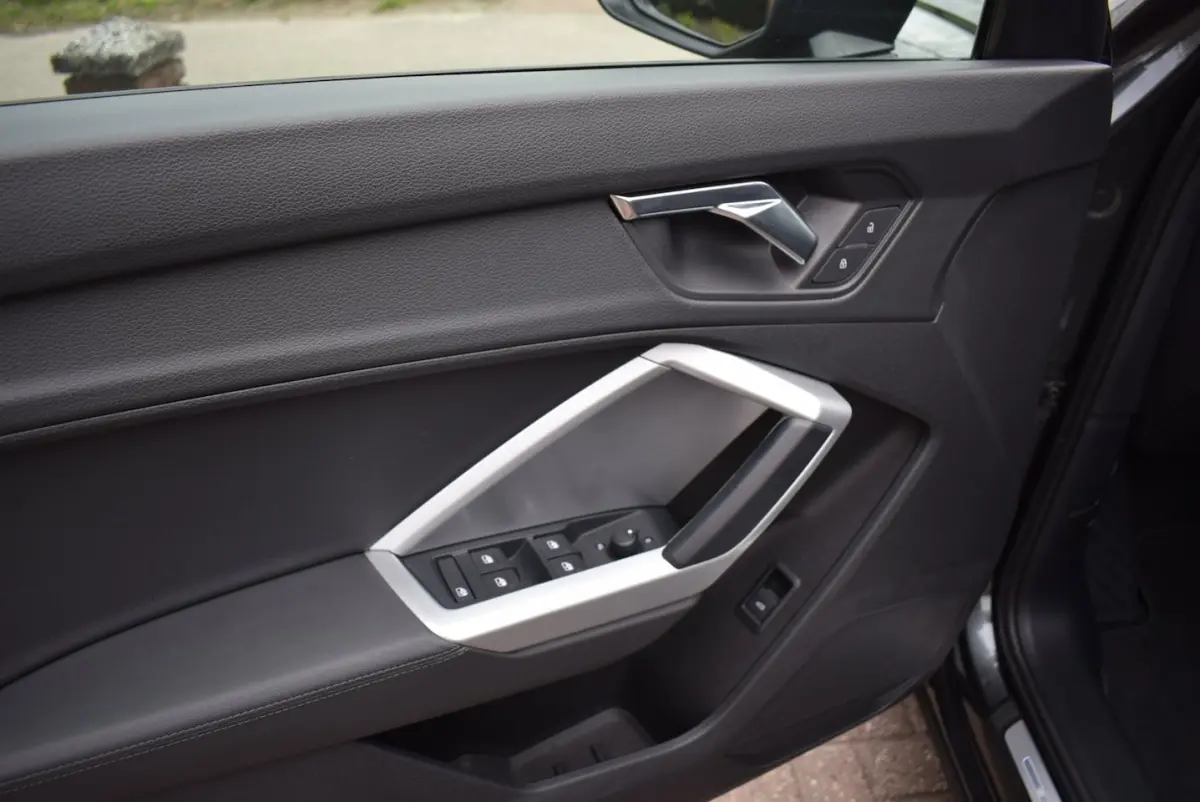35 TFSI S-LINE AUTOM/PANO DAK/LEDER/NAVI/CARPLAY/CAMERA/CRUISE/AIRCO-ECC/BLUETOOTH/TREKH/P