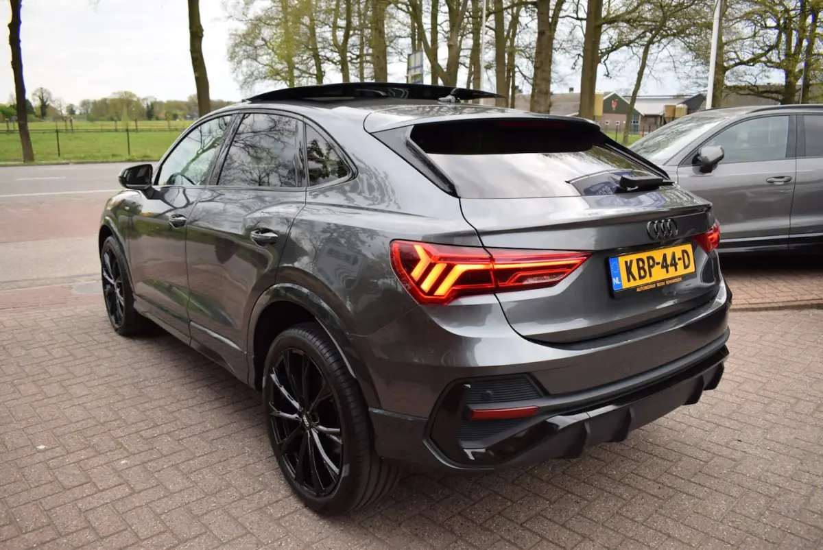 35 TFSI S-LINE AUTOM/PANO DAK/LEDER/NAVI/CARPLAY/CAMERA/CRUISE/AIRCO-ECC/BLUETOOTH/TREKH/P