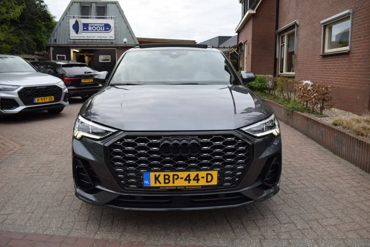 35 TFSI S-LINE AUTOM/PANO DAK/LEDER/NAVI/CARPLAY/CAMERA/CRUISE/AIRCO-ECC/BLUETOOTH/TREKH/P