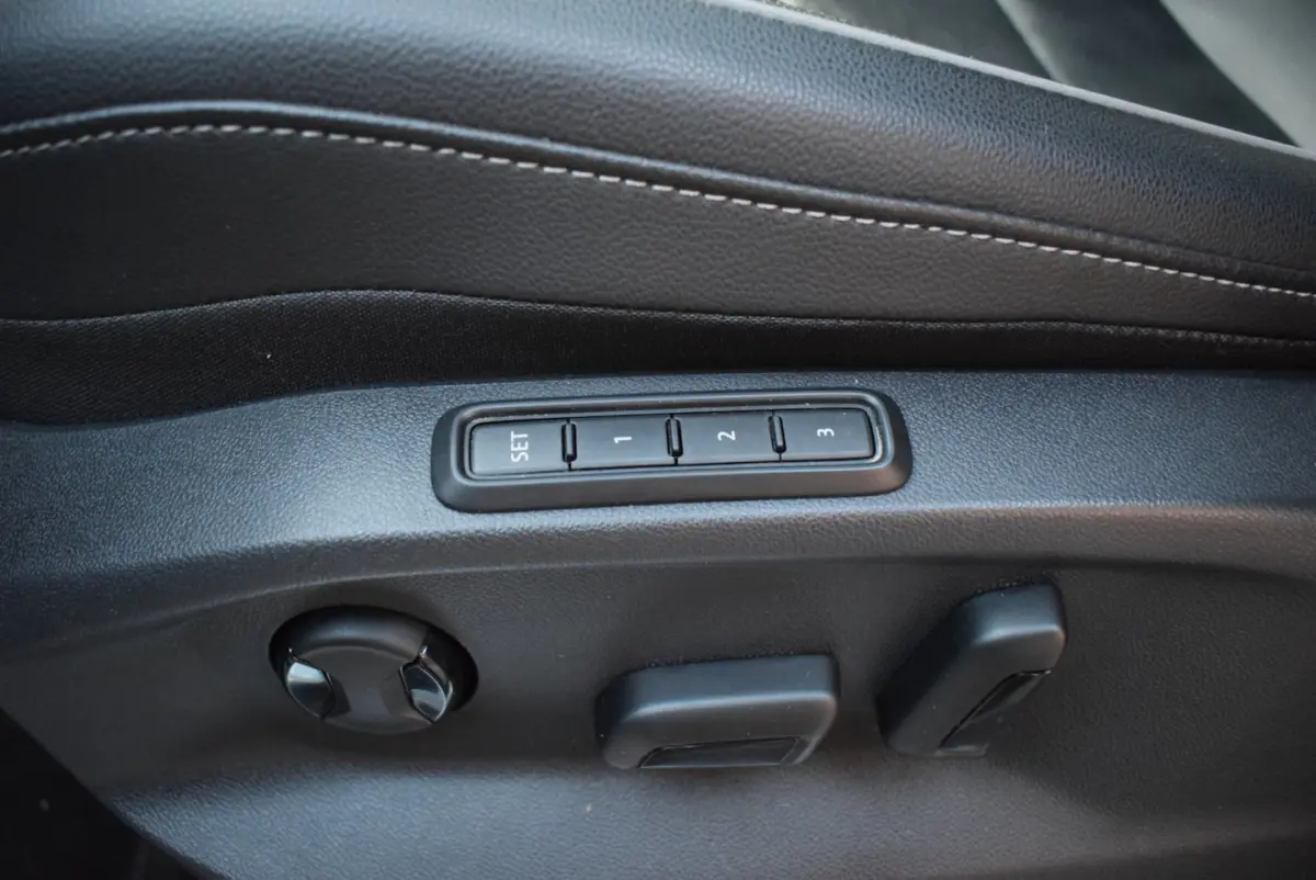 1.5 TSI ACT 3 X R-LINE AUTOM/PANO DAK/AIRCO-ECC/ADAP CRUISE/LEDER/MEMORY/CAMERA/NAVI/CARPL