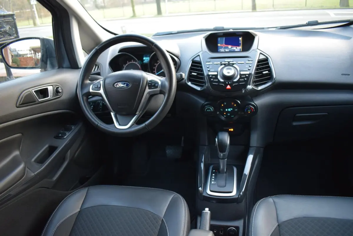 1.5 Ti-VCT Titanium AUTOMAAT/NAVI/CRUISE-CONTROL/AIRCO-ECC/TREKHAAK/PDC/KEYLESS/BLUETOOTH