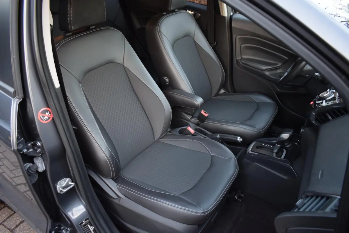 1.5 Ti-VCT Titanium AUTOMAAT/NAVI/CRUISE-CONTROL/AIRCO-ECC/TREKHAAK/PDC/KEYLESS/BLUETOOTH