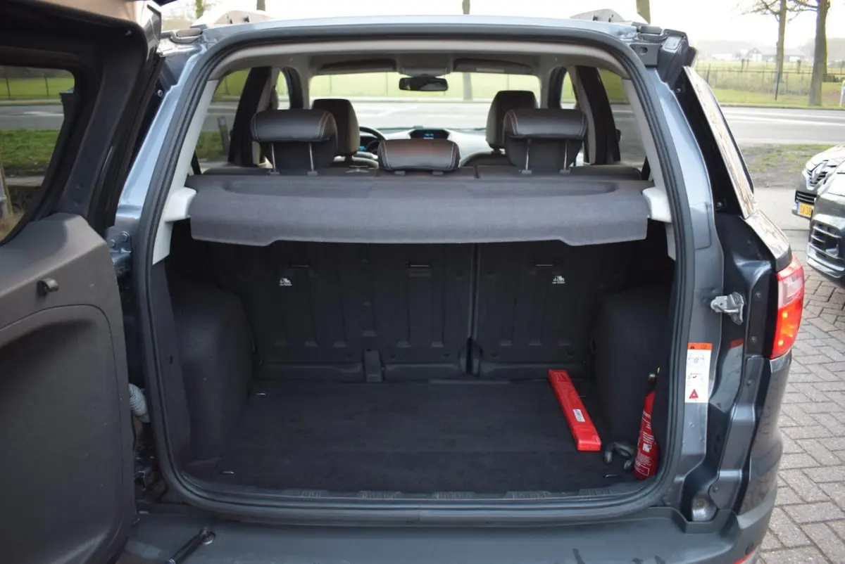 1.5 Ti-VCT Titanium AUTOMAAT/NAVI/CRUISE-CONTROL/AIRCO-ECC/TREKHAAK/PDC/KEYLESS/BLUETOOTH