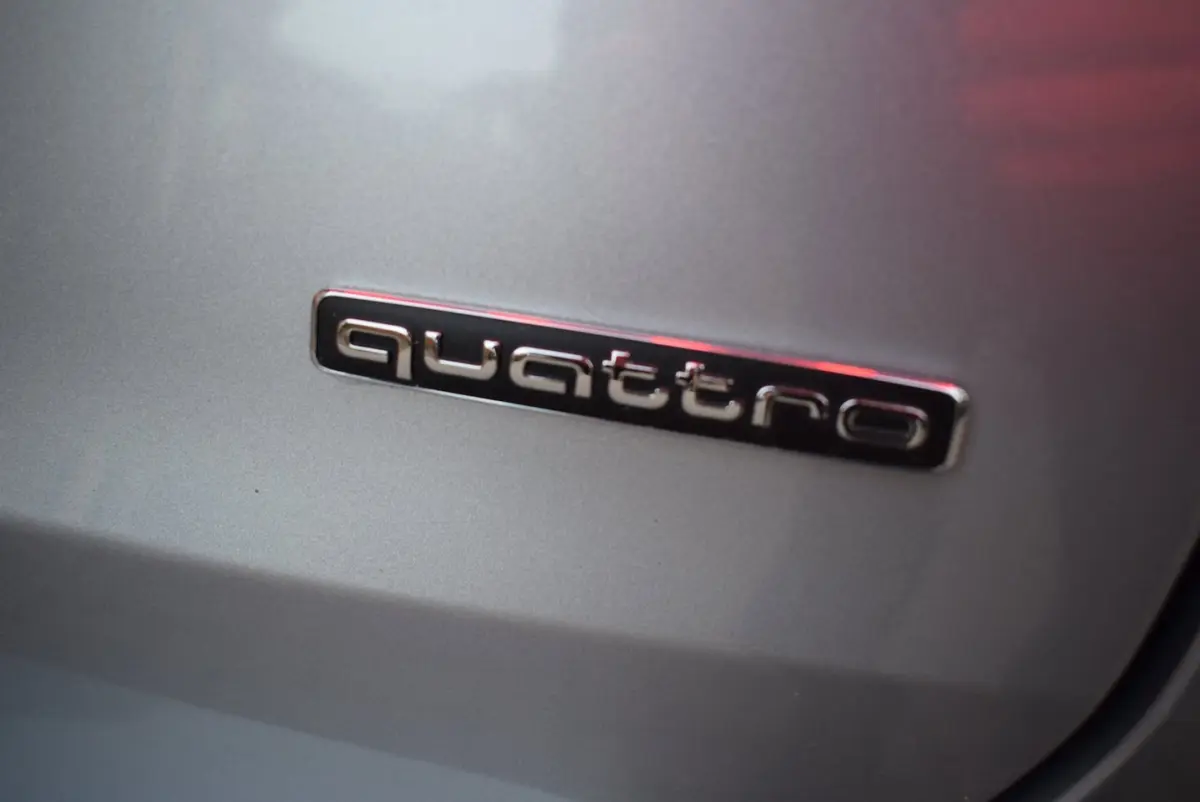 55 TFSI e quattro Pro Line S Competition/367 PK/PANODAK/ADAP-CRUISE/CARPLAY/360 CAMERA/STO