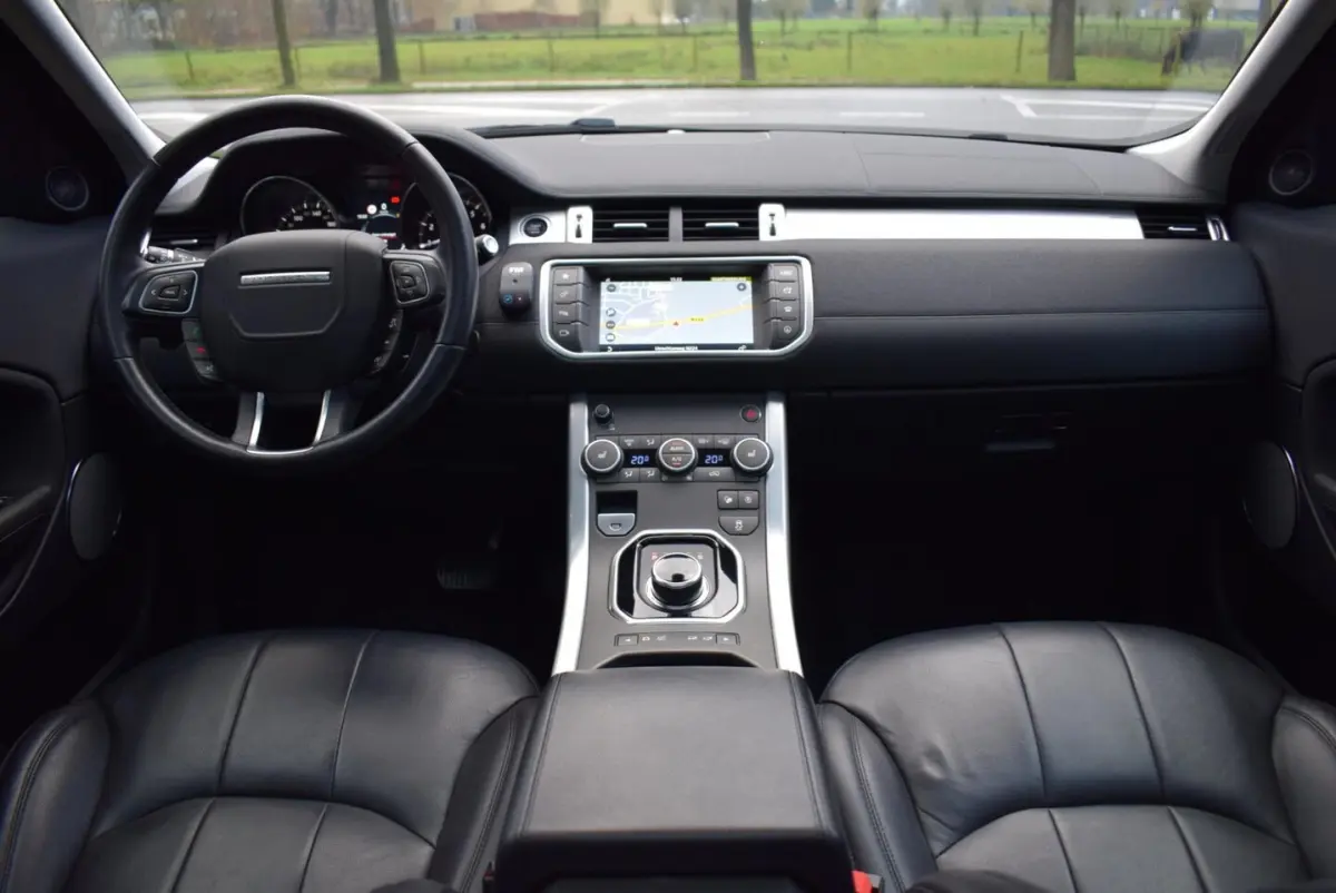 2.0 Si4 SE Dynamic AUTOM/NAVI/CRUISE/PANO/PDC V+A/CAMERA/LEDER/BLUETOOTH/LMW 18"/STUUR EN