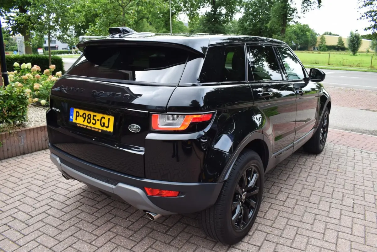 2.0 Si4 SE Dynamic AUTOM/NAVI/CRUISE/PANO/PDC V+A/CAMERA/LEDER/BLUETOOTH/LMW 18"/STUUR EN