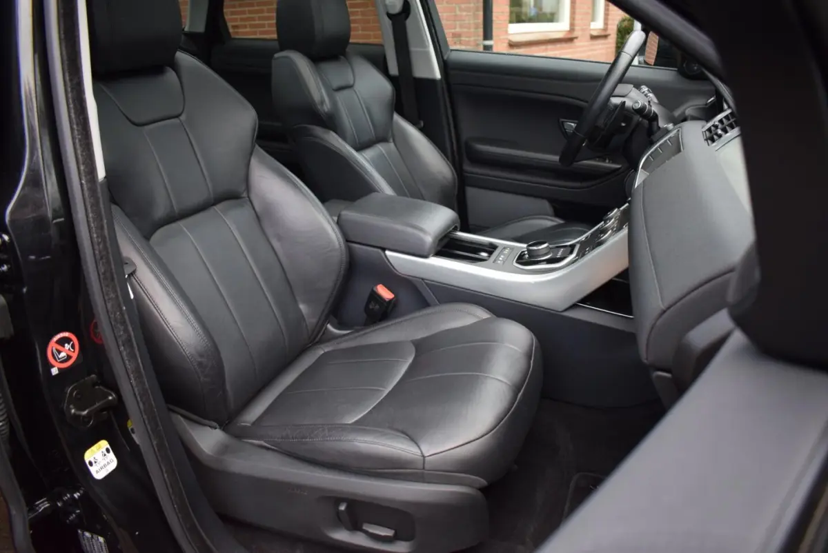 2.0 Si4 SE Dynamic AUTOM/NAVI/CRUISE/PANO/PDC V+A/CAMERA/LEDER/BLUETOOTH/LMW 18"/STUUR EN
