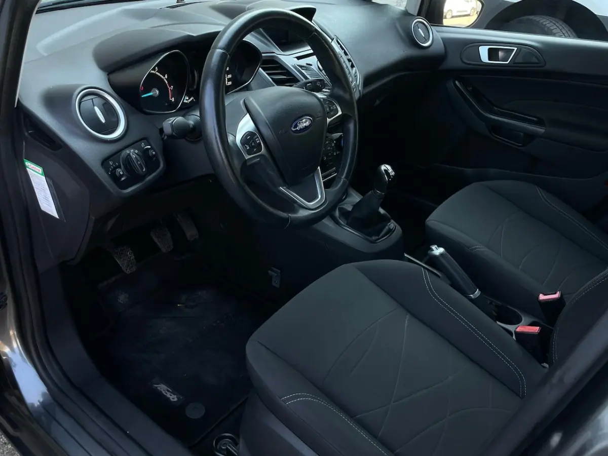 1.0 Style Ultimate/Airco/Navi/PDC/NL Auto