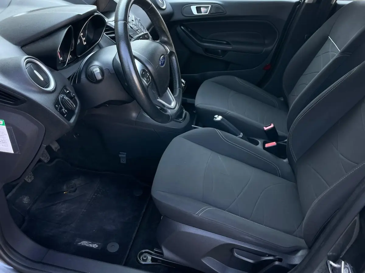 1.0 Style Ultimate/Airco/Navi/PDC/NL Auto