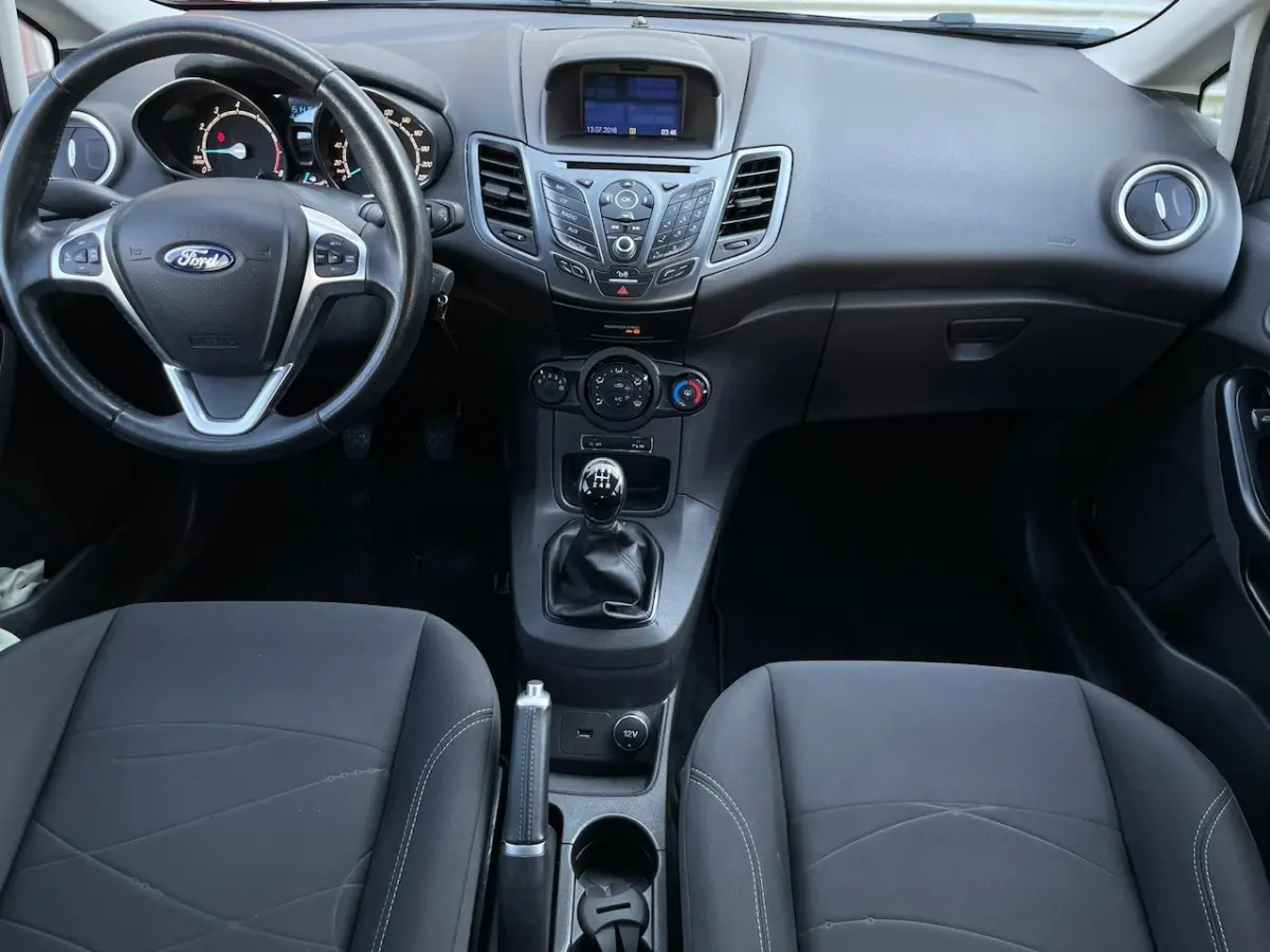 1.0 Style Ultimate/Airco/Navi/PDC/NL Auto