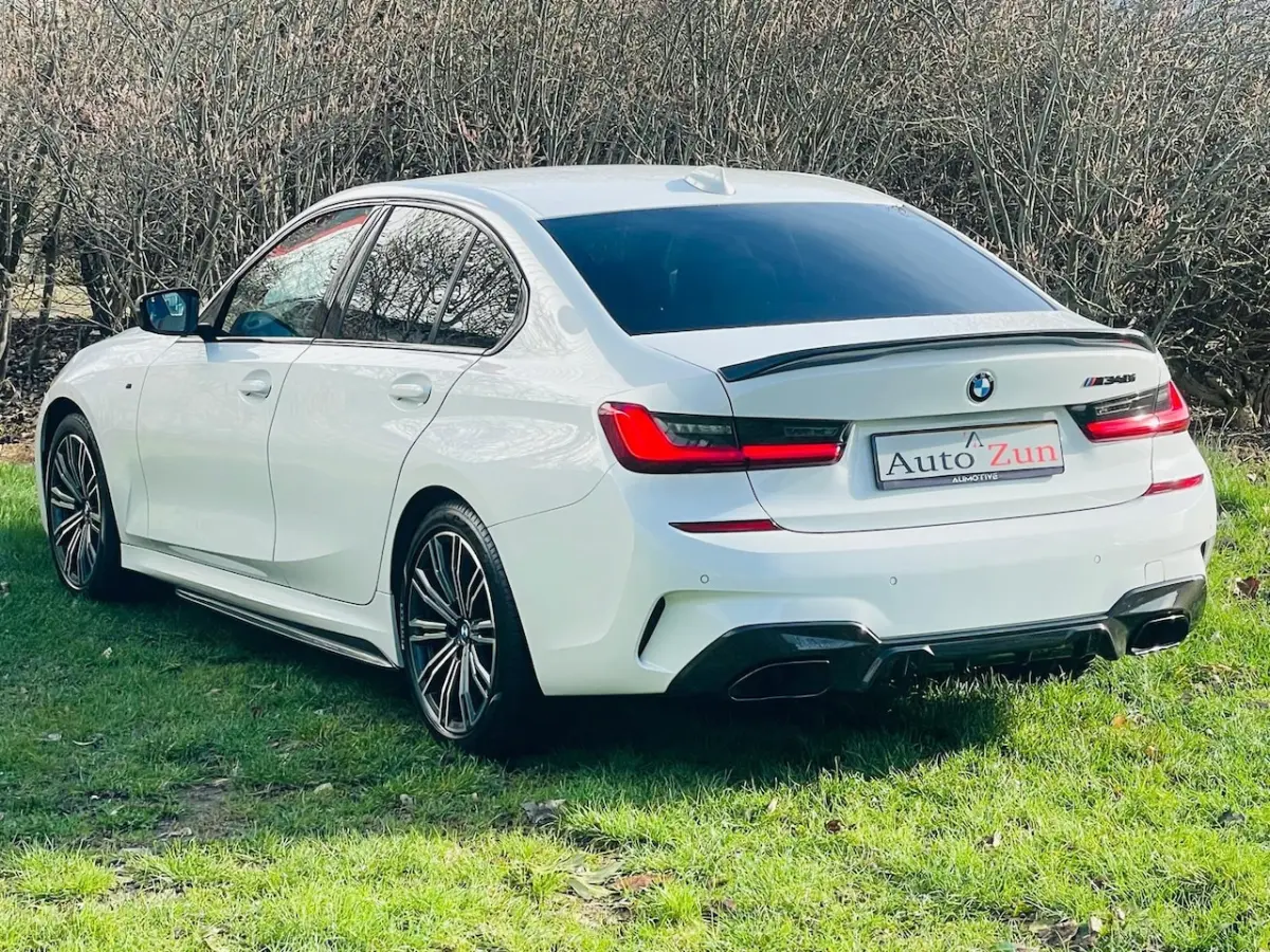 320i Business Edition M Sport pakket Automaat Navi CarPlay Carbon pakket/NL Auto