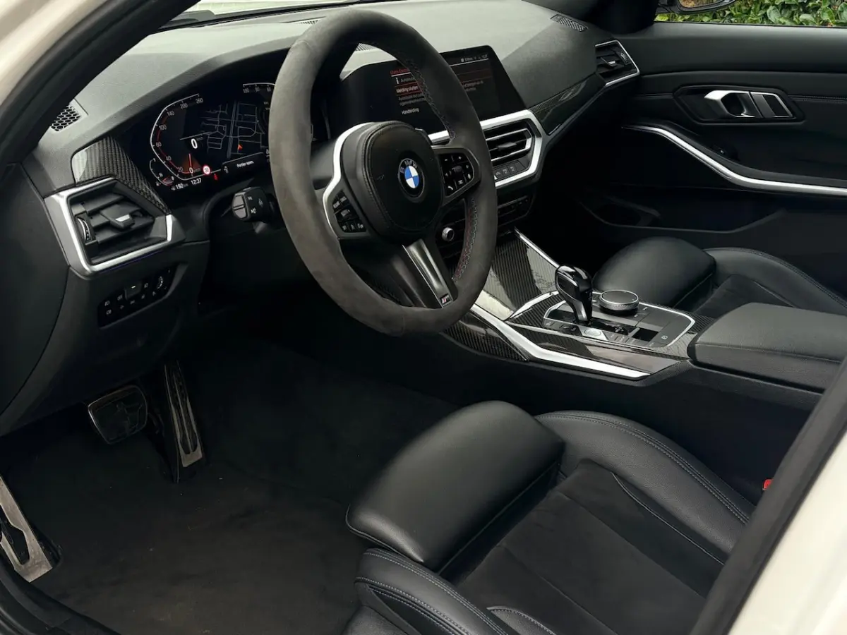 320i Business Edition M Sport pakket Automaat Navi CarPlay Carbon pakket/NL Auto