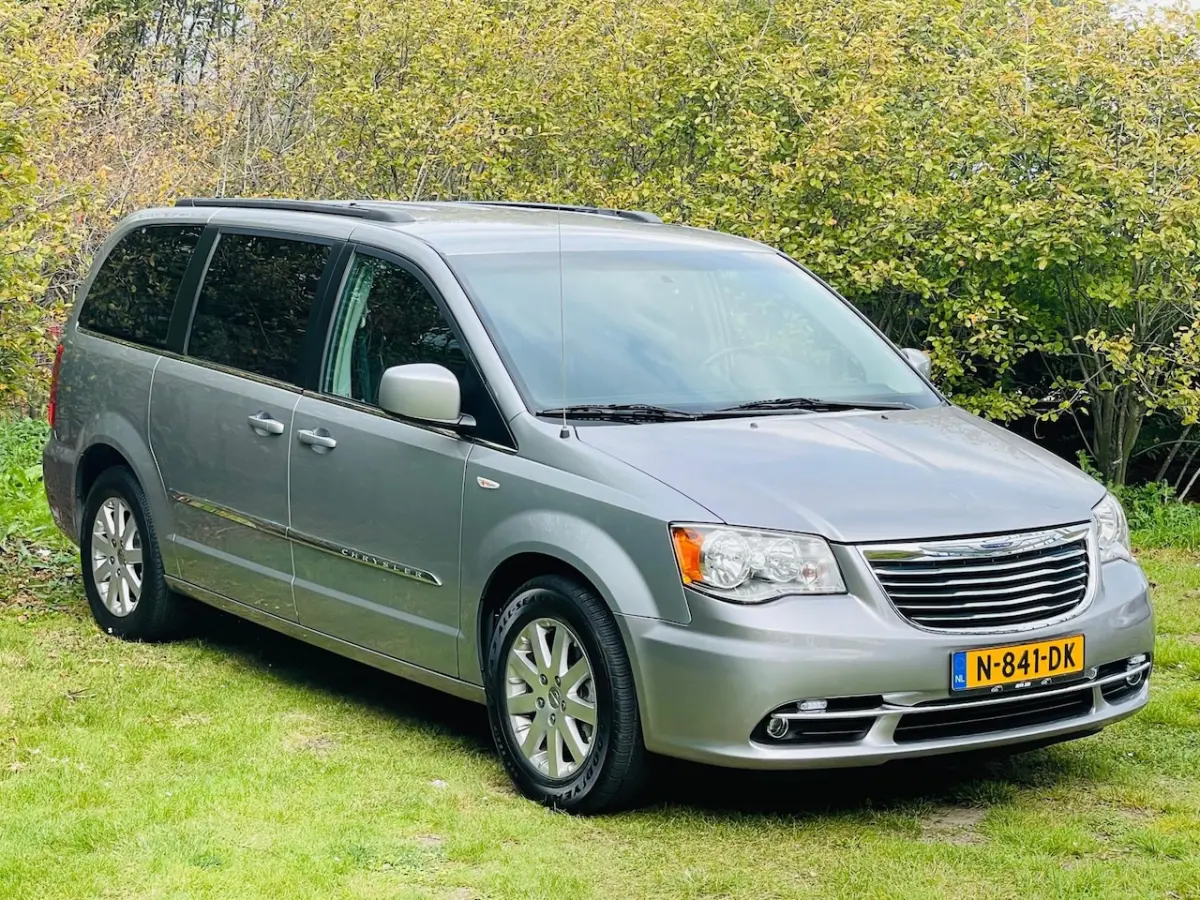 Chrysler Grand Voyager 2016 Benzine Automatisch leasen