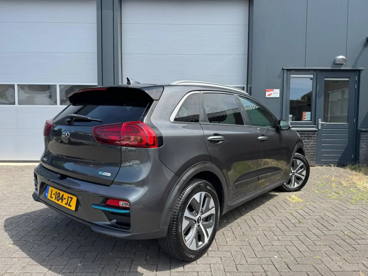 DynamicPlusLine 39 kWh 100% SoH [ Open dak | Stoel & stuur VW | Achteruitrijcamera | Carpl