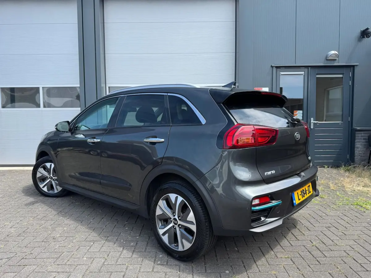 DynamicPlusLine 39 kWh 100% SoH [ Open dak | Stoel & stuur VW | Achteruitrijcamera | Carpl